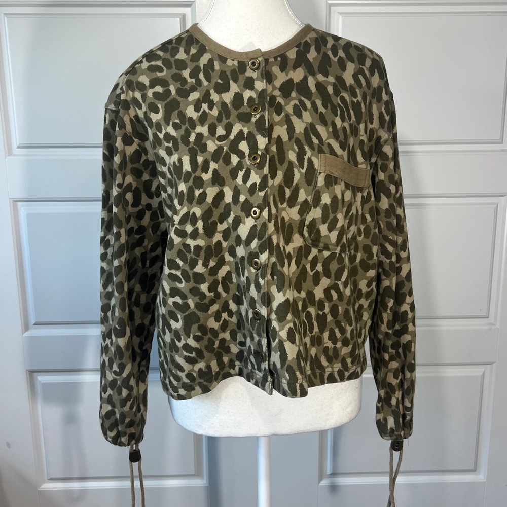 Vittadini Sport Women's Medium Green‎ Brown Leopard Print Button Up Top